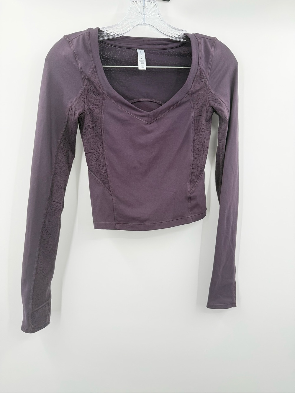 Athleta Women's Purple Shanti Lace Cropped Athletic Top Size XXS